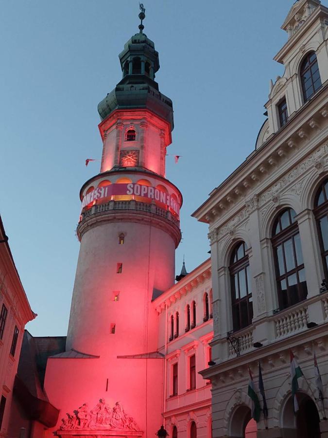 Gold 3 Apartman Sopron Kültér fotó